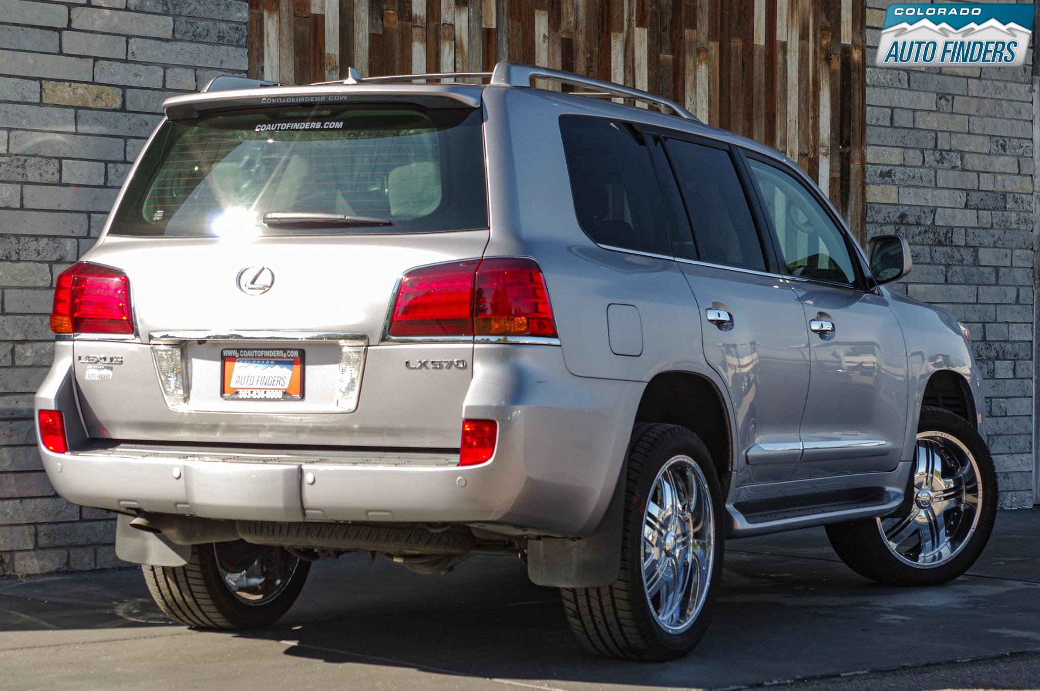 Used 2008 Lexus LX 570 4WD w/ Technology Pkg image 7