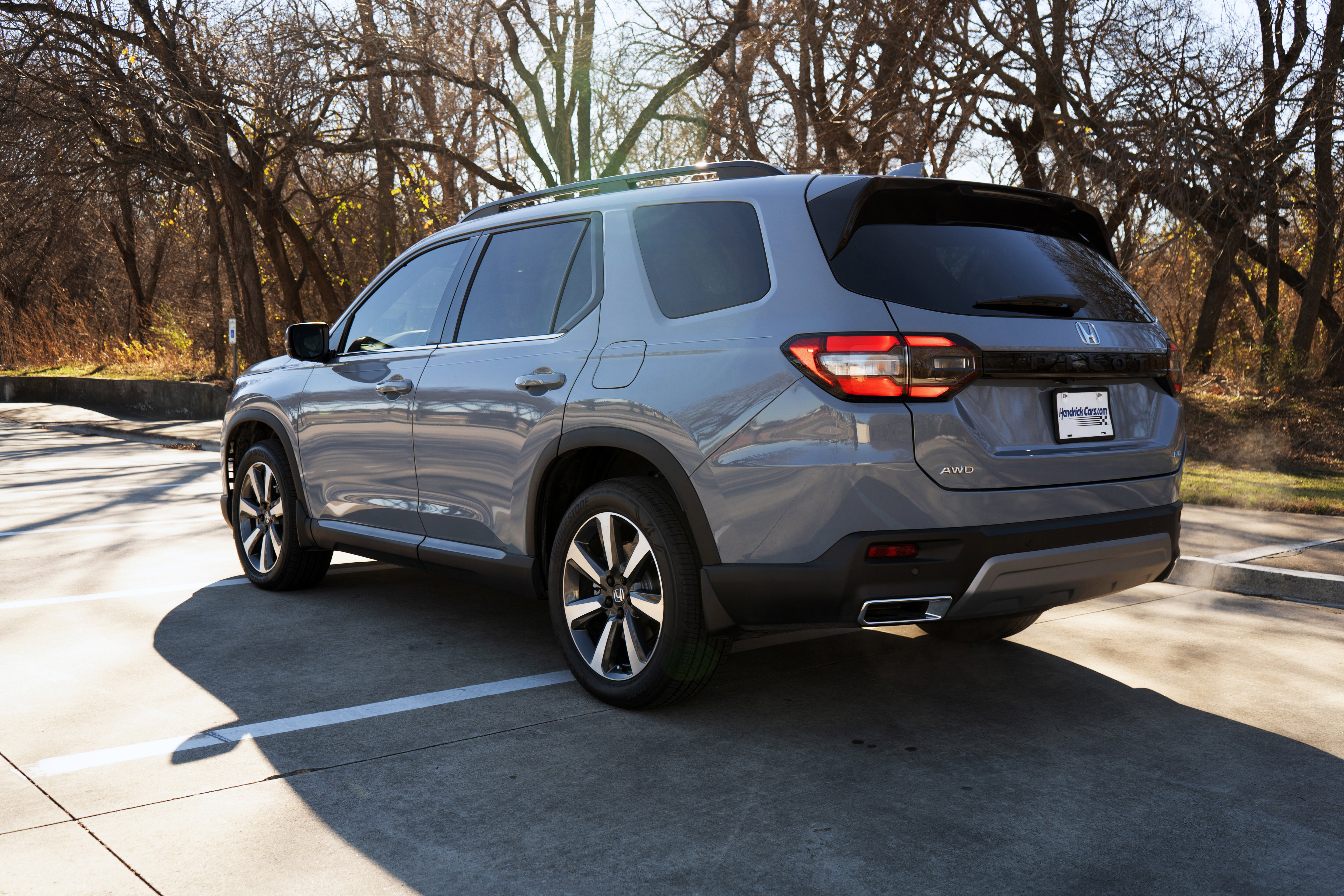 Used 2025 Honda Pilot Elite image 7