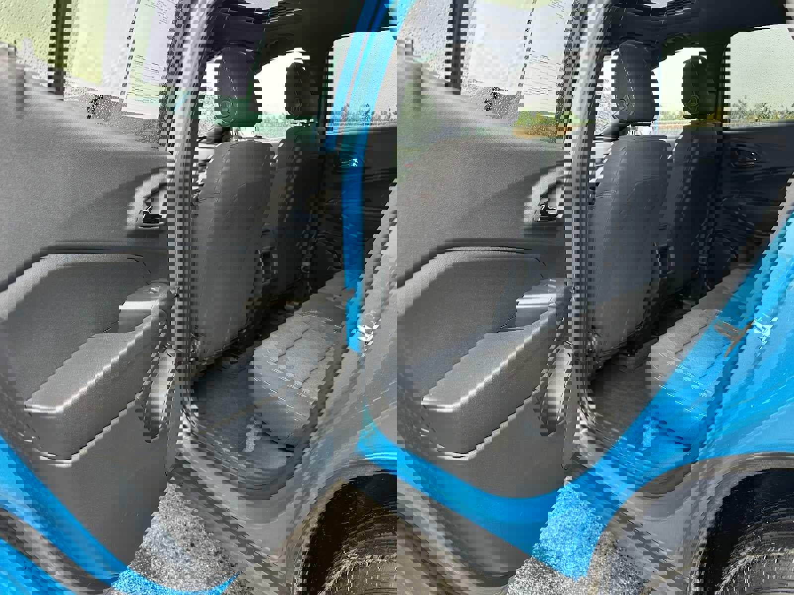 Certified 2025 Chevrolet Trax RS w/ Sunroof Package image 16