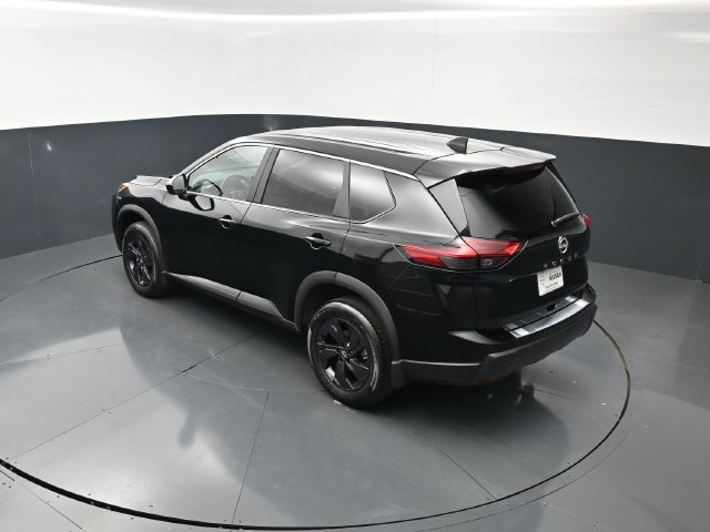 Certified 2026 Nissan Rogue SV FWD image 23