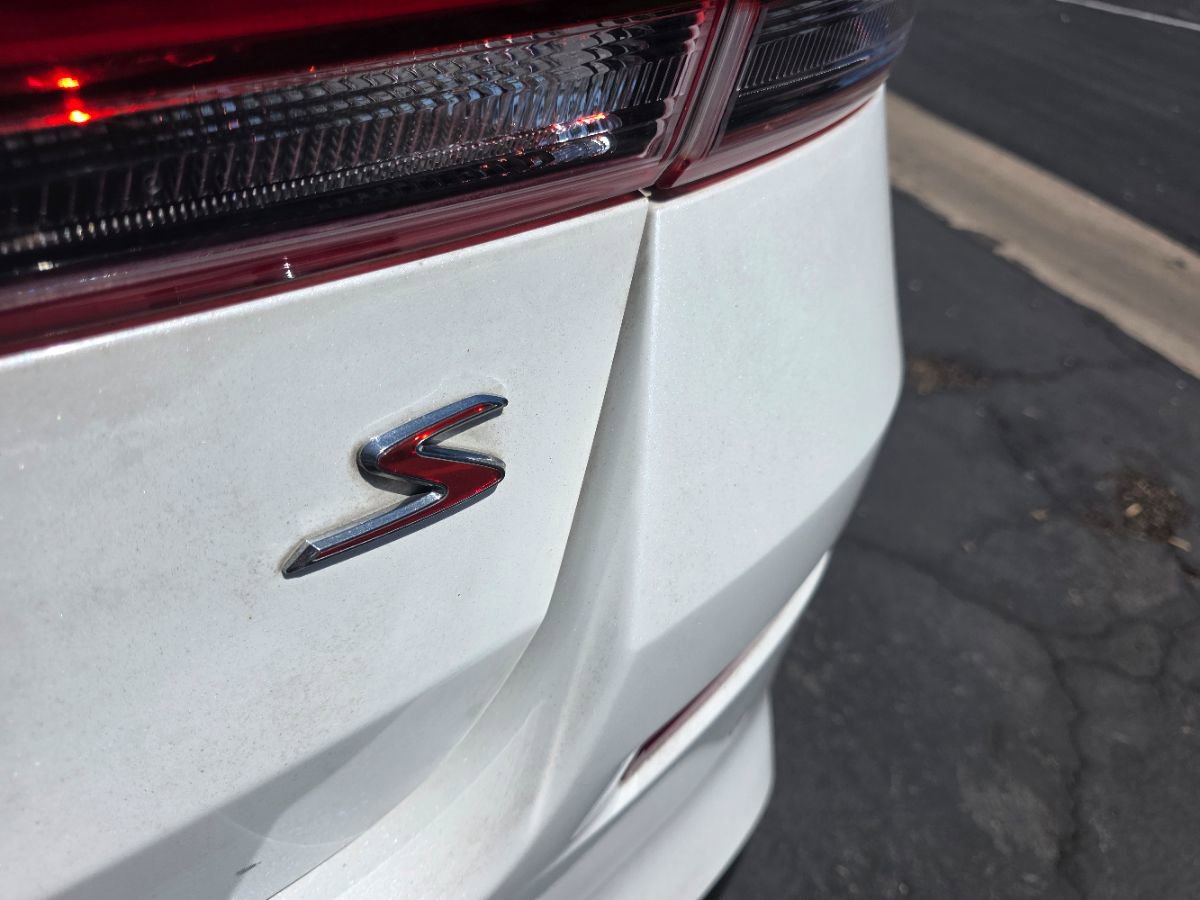 Used 2019 Kia Optima S FWD image 5