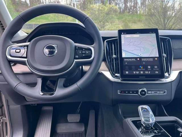 Used 2026 Volvo XC90 B6 Plus w/ Protection Package AWD/4WD image 19