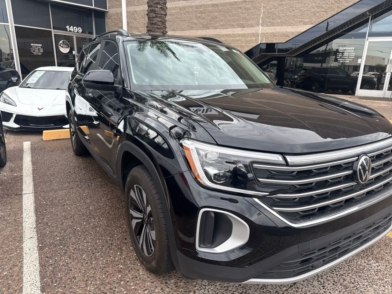 Used 2025 Volkswagen Atlas SE AWD/4WD image 7