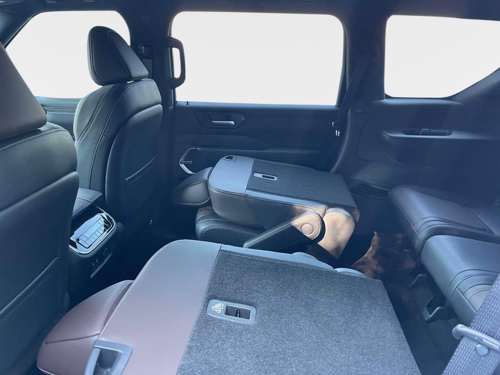 New 2026 Nissan Armada Platinum Reserve AWD/4WD image 18