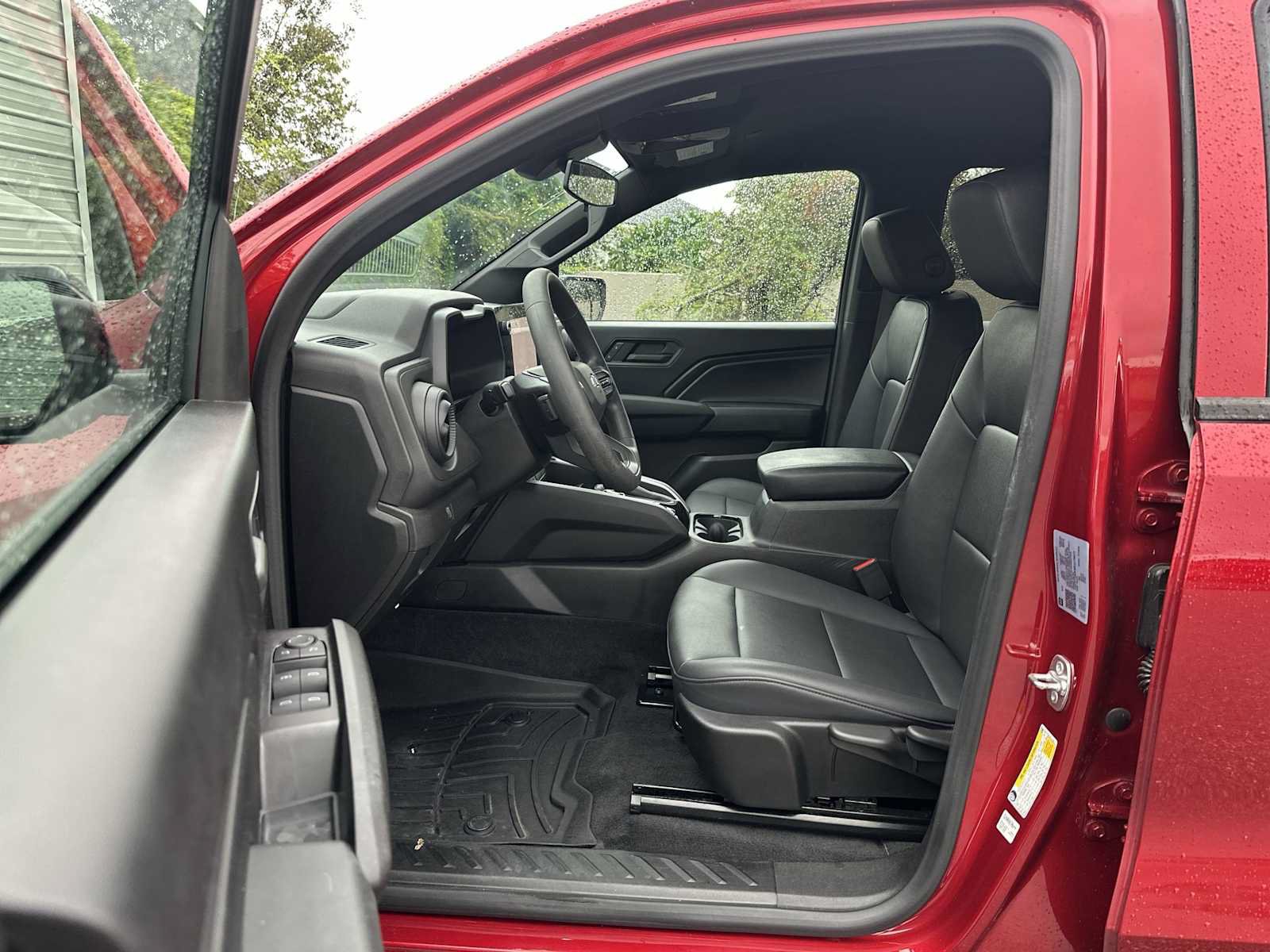 Certified 2024 Chevrolet Colorado Trail Boss w/ Advanced Trailering Package AWD/4WD image 2