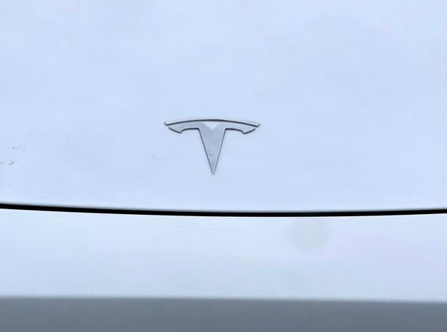 Used 2023 Tesla Model Y Long Range image 4