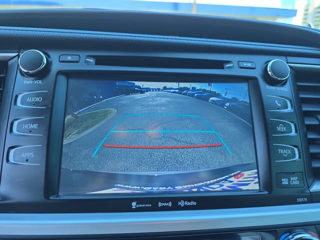 Used 2018 Toyota Highlander FWD V6 image 26
