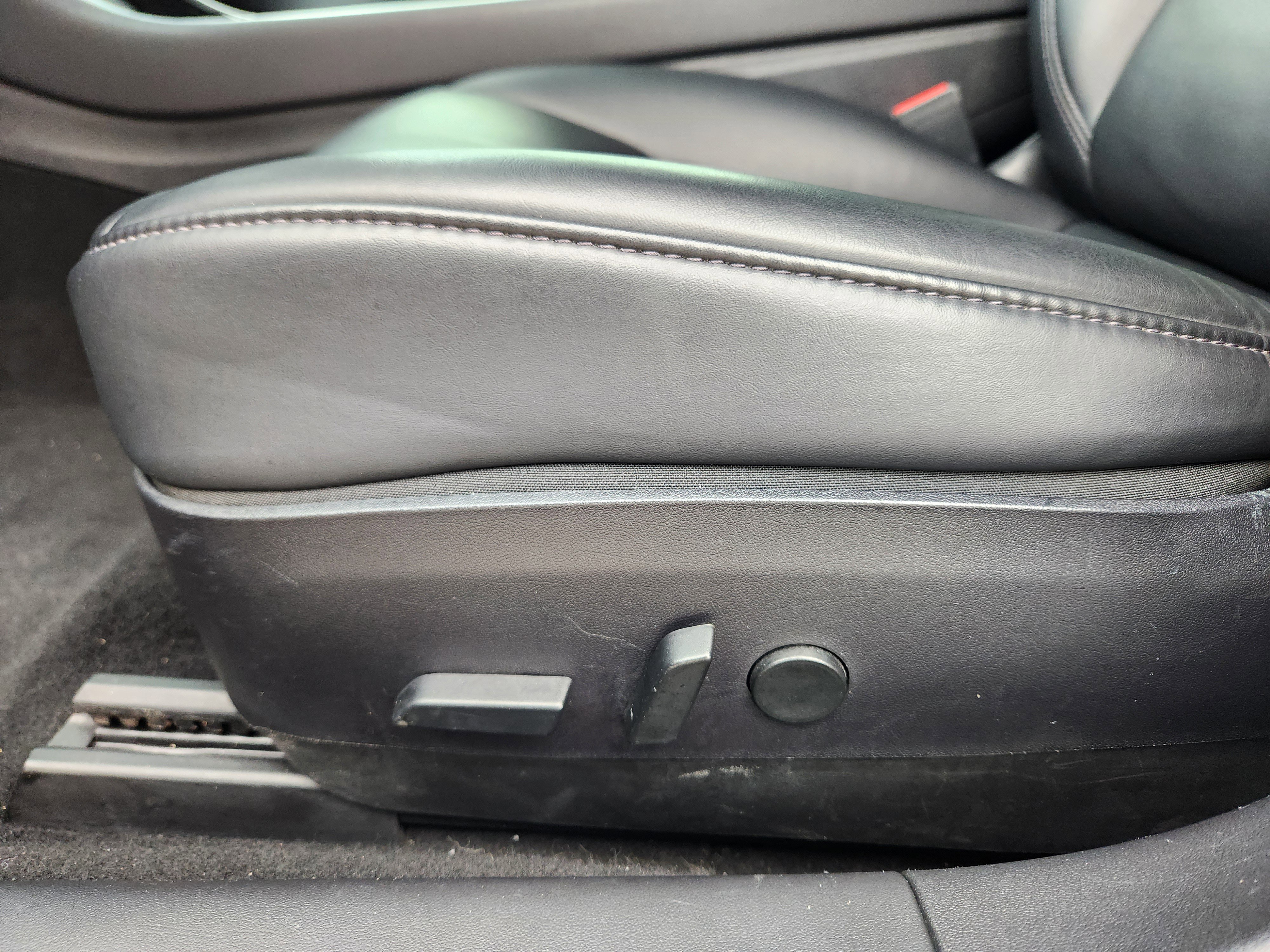 Used 2019 Tesla Model 3 Standard Range Plus image 24