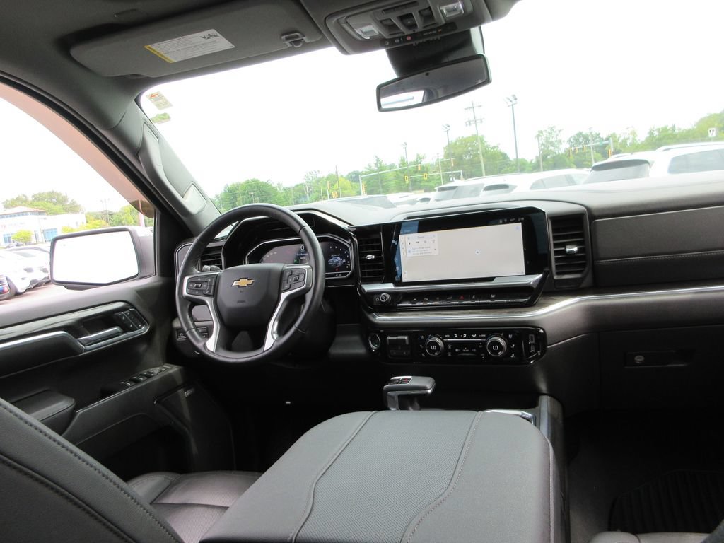 Certified 2023 Chevrolet Silverado 1500 LTZ w/ LTZ Premium Package AWD/4WD image 30