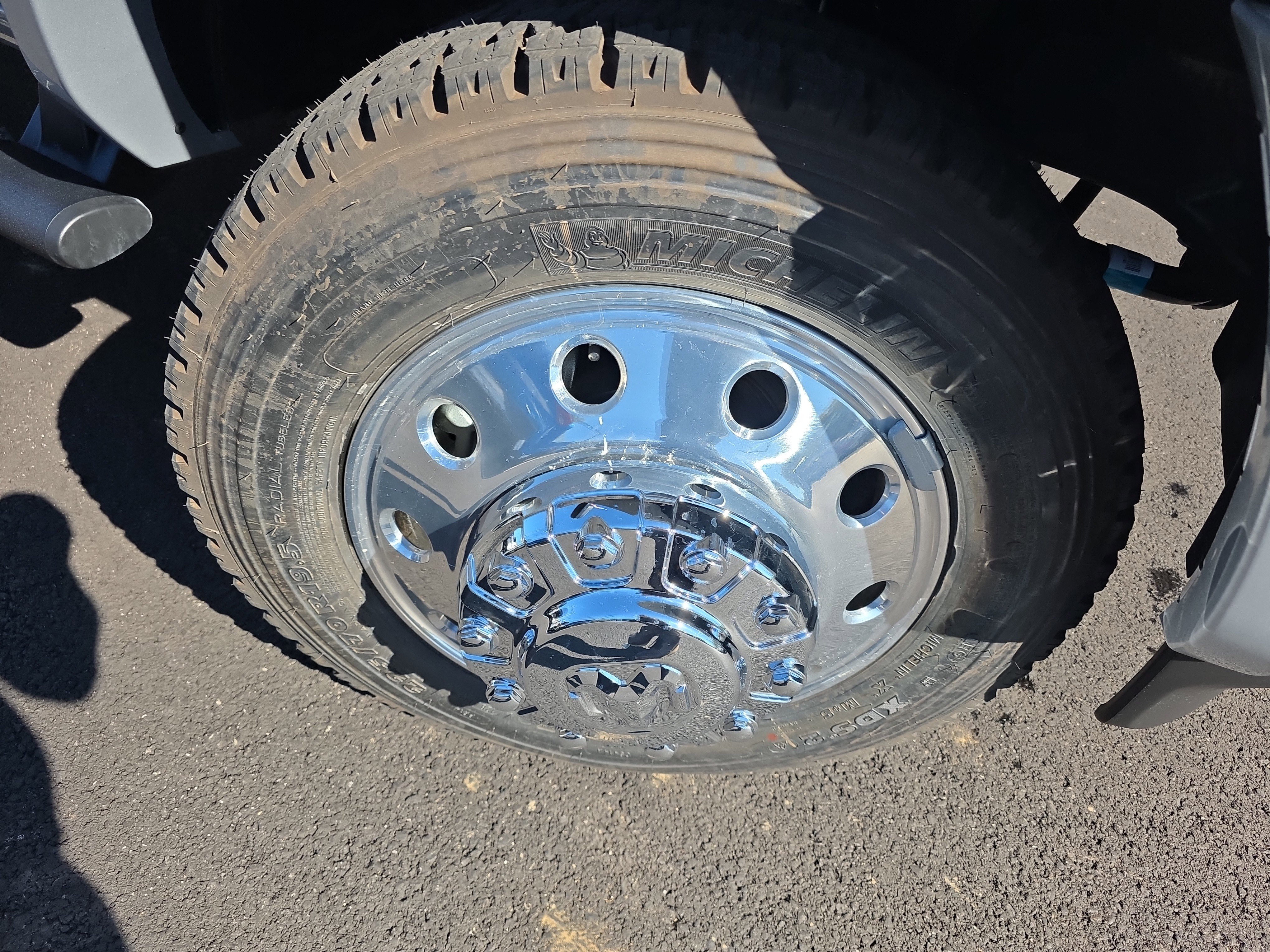 New 2026 RAM 5500 Laramie w/ Laramie Trim Package image 28