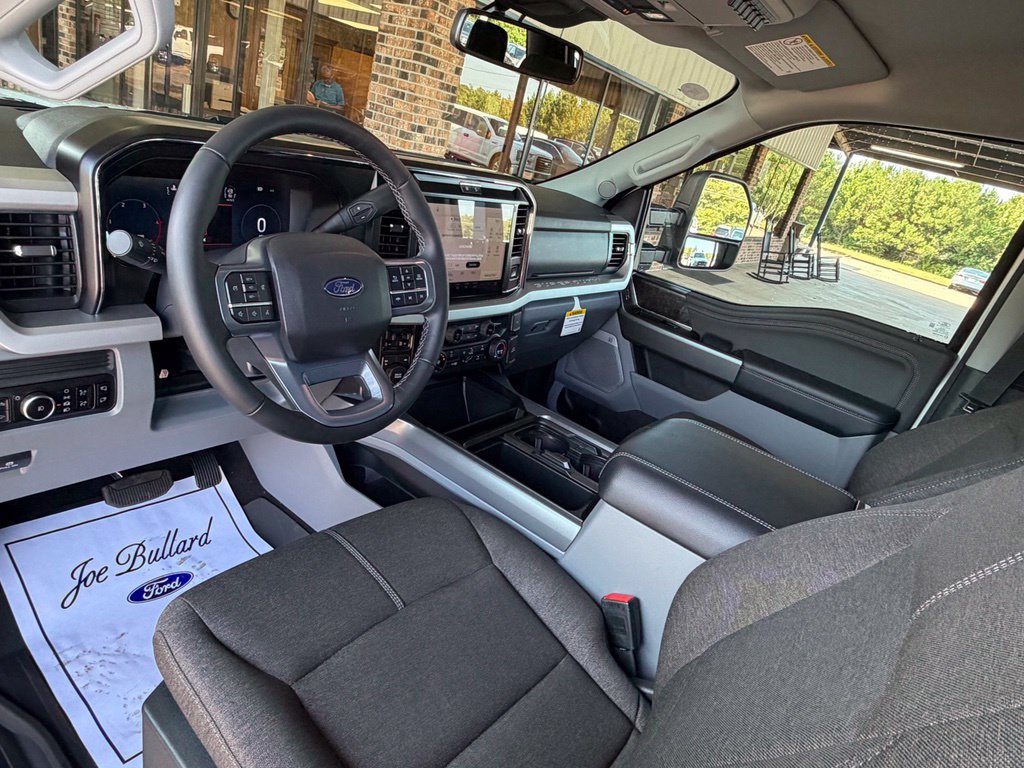 New 2027 Ford F250 XLT w/ XLT Premium Package AWD/4WD image 4