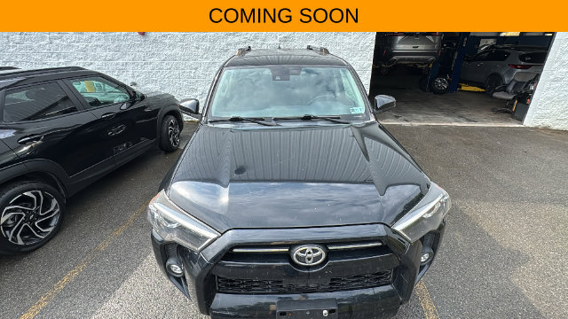 Used 2021 Toyota 4Runner SR5 AWD/4WD image 5