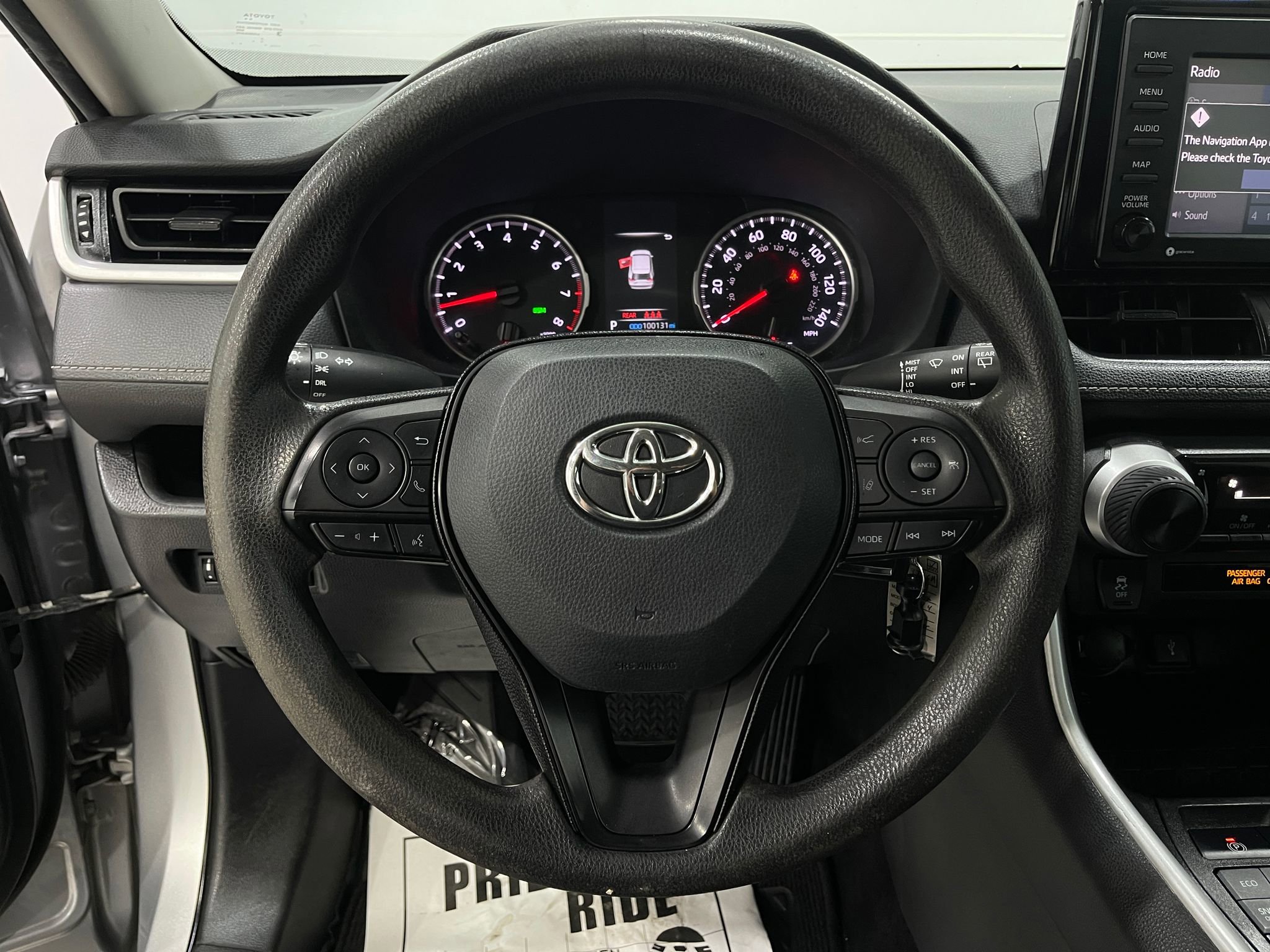 Used 2021 Toyota RAV4 LE w/ Carpet Mat Package (TMS) AWD/4WD image 20