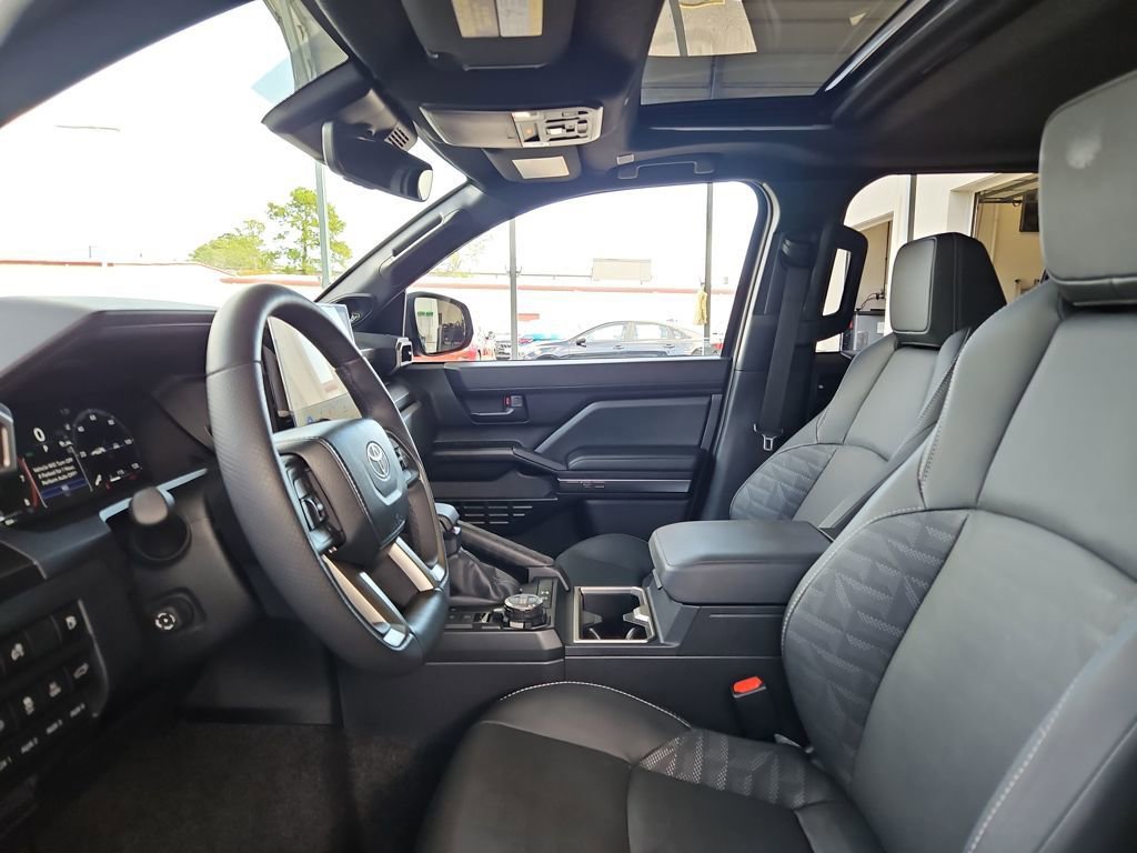 Used 2025 Toyota 4Runner TRD Off-Road Premium image 25