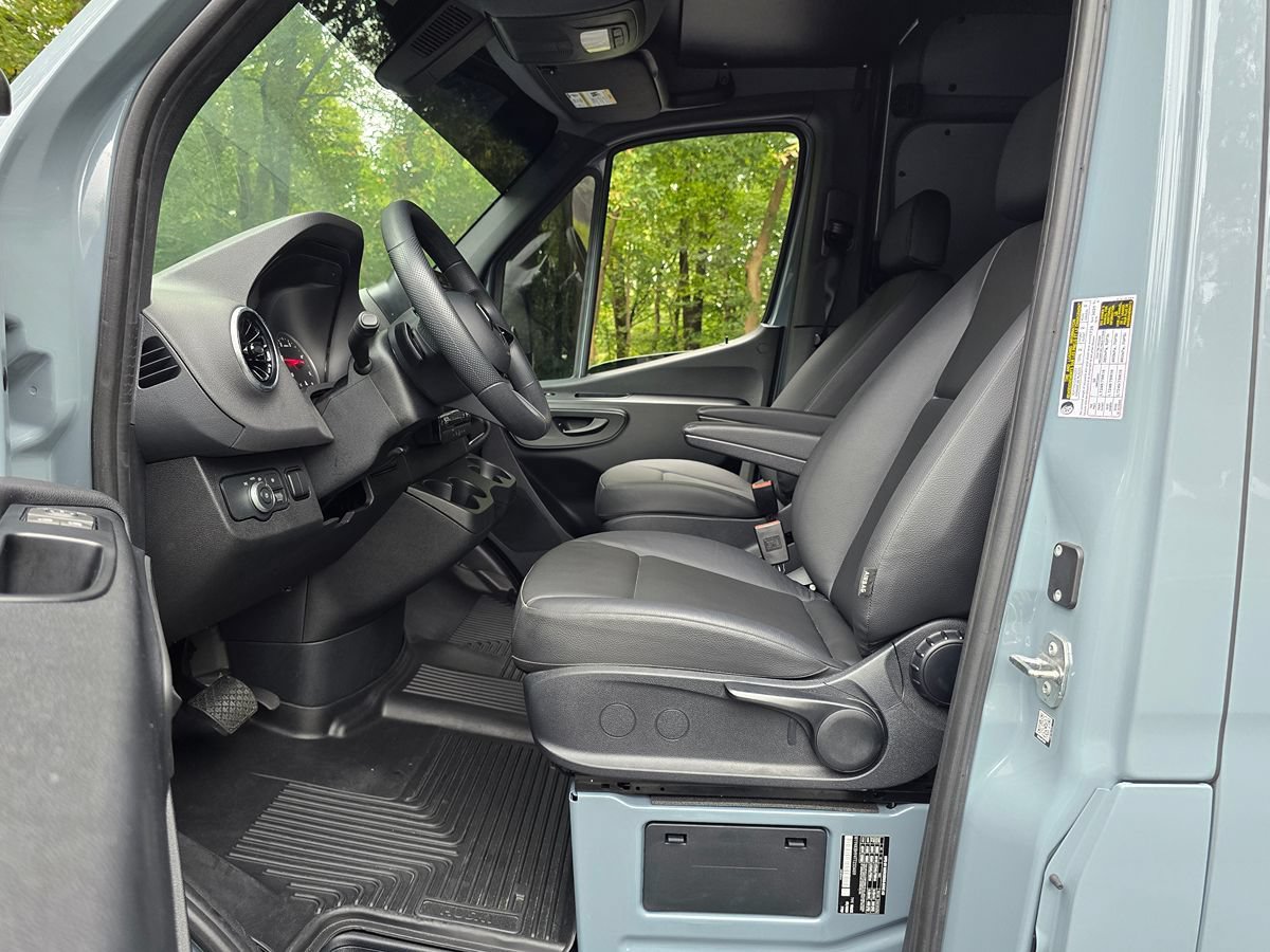 Used 2026 Mercedes-Benz Sprinter 2500 image 12