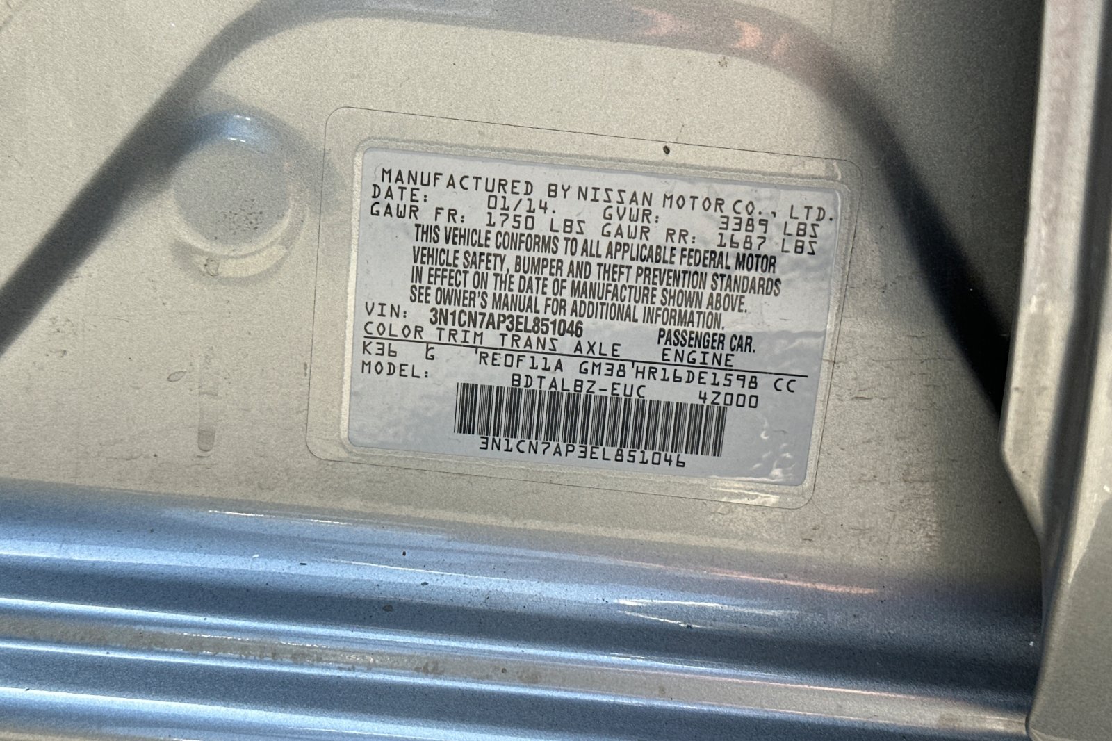 Used 2014 Nissan Versa SV FWD image 25