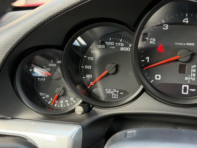 Used 2018 Porsche 911 Carrera image 33