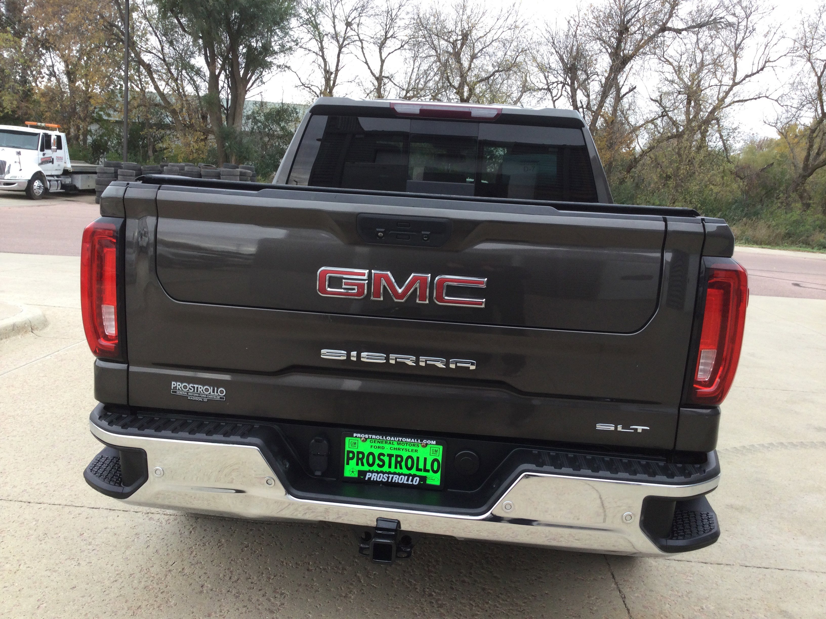 Used 2019 GMC Sierra 1500 SLT w/ SLT Premium Plus Package image 4