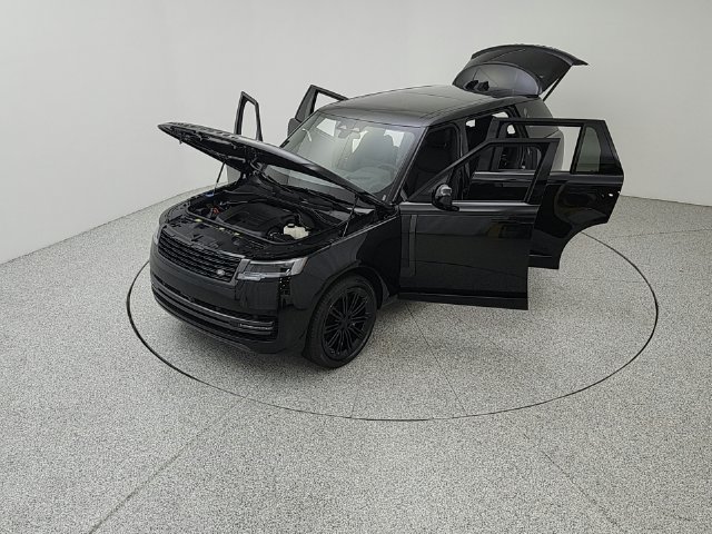New 2026 Land Rover Range Rover Long Wheelbase SE AWD/4WD image 21