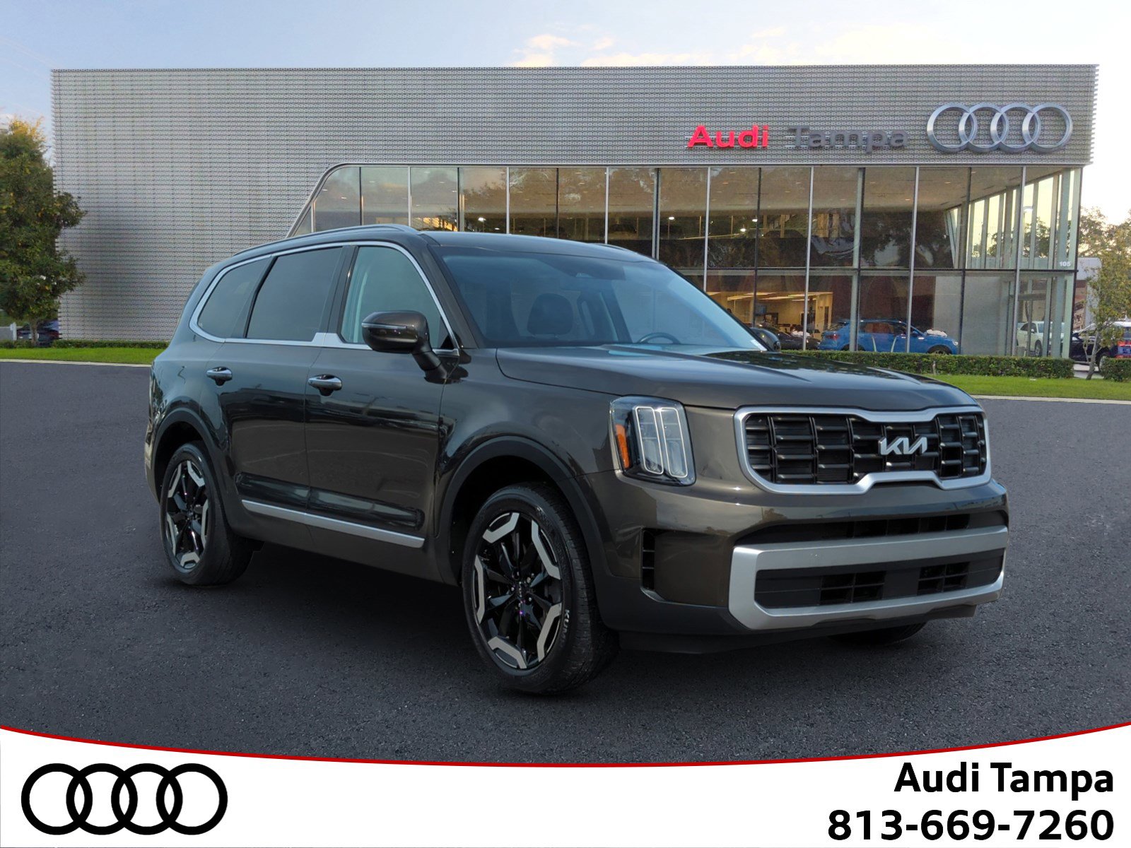 Used 2023 Kia Telluride S