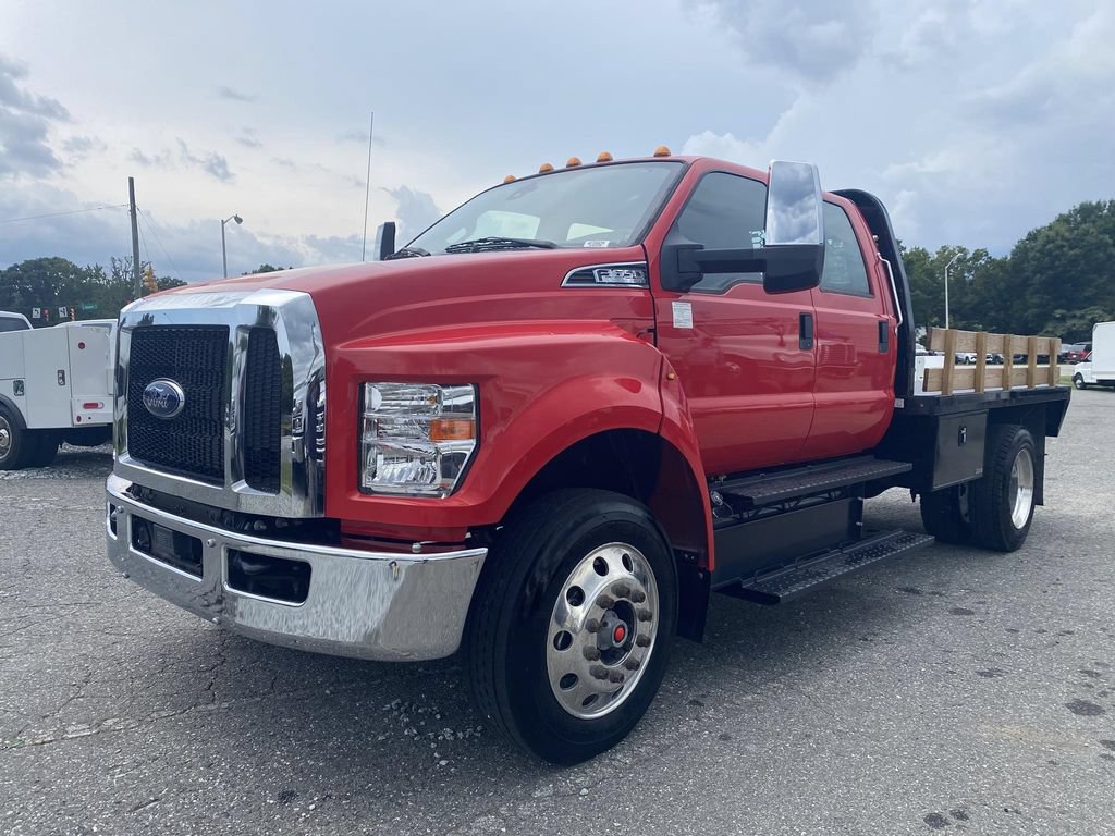 Used 2021 Ford F650 2WD Crew Cab Super Duty image 4