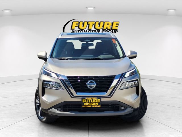 Used 2021 Nissan Rogue SL w/ Premium Package image 2