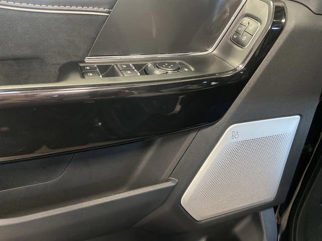 New 2025 Ford F150 Lightning Platinum image 32