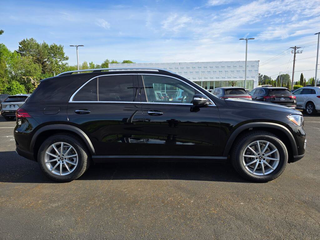 Used 2024 Mercedes-Benz GLE 350 4MATIC w/ 3rd Row Seat Package image 7