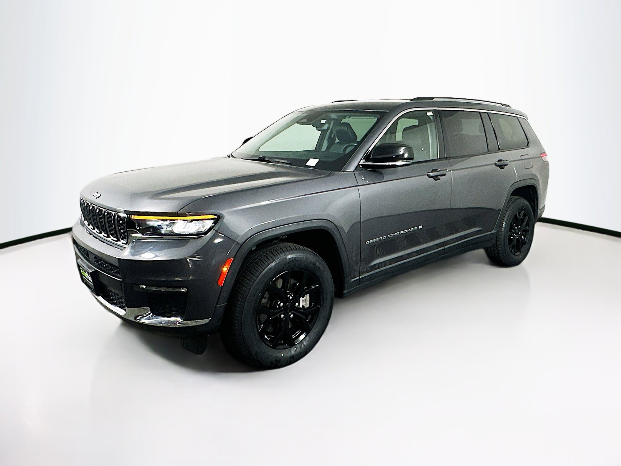 Used 2021 Jeep Grand Cherokee L Limited image 3
