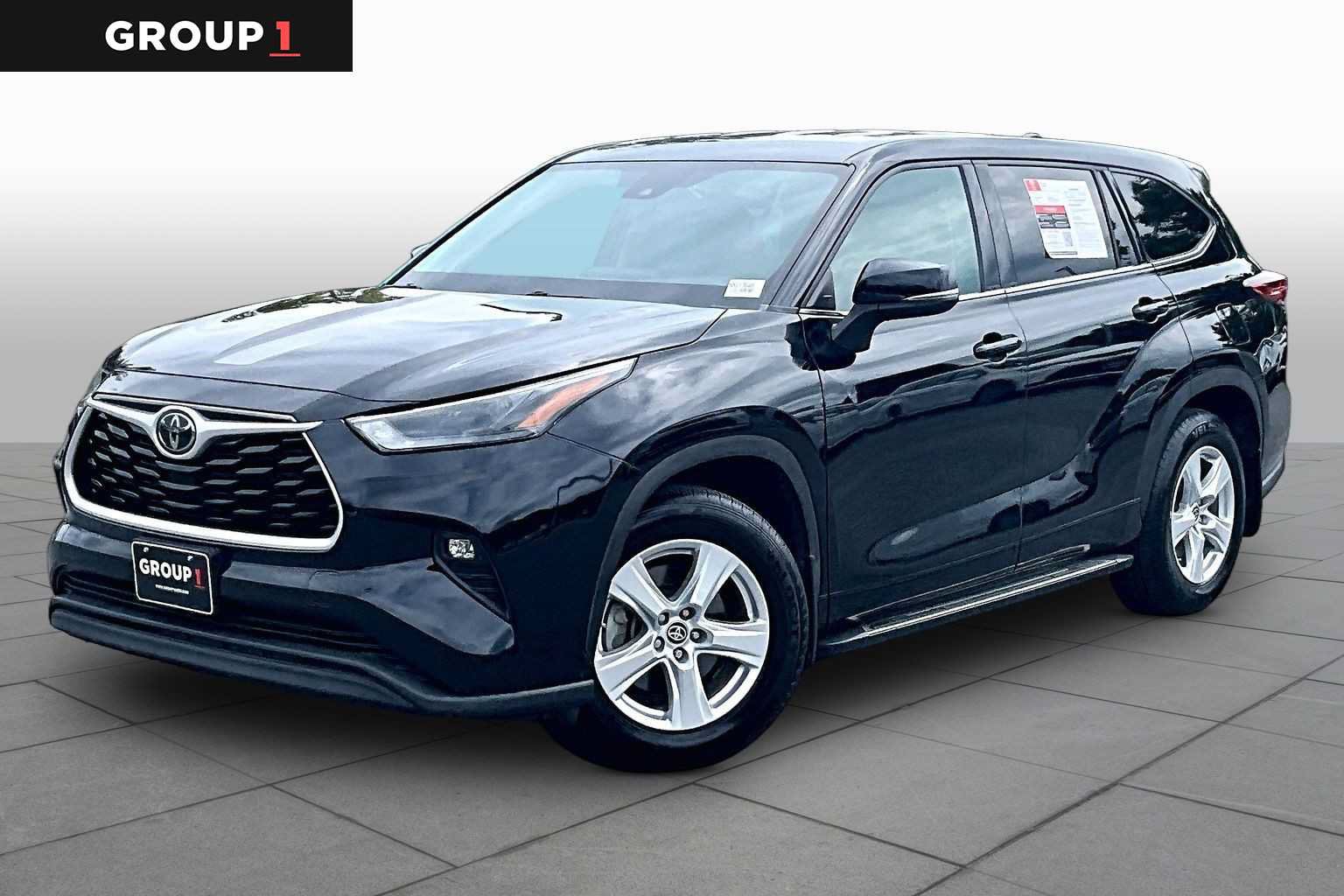 Used 2022 Toyota Highlander LE
