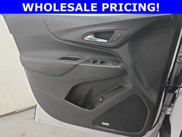 Used 2022 Chevrolet Equinox RS w/ RS Leather Package image 26