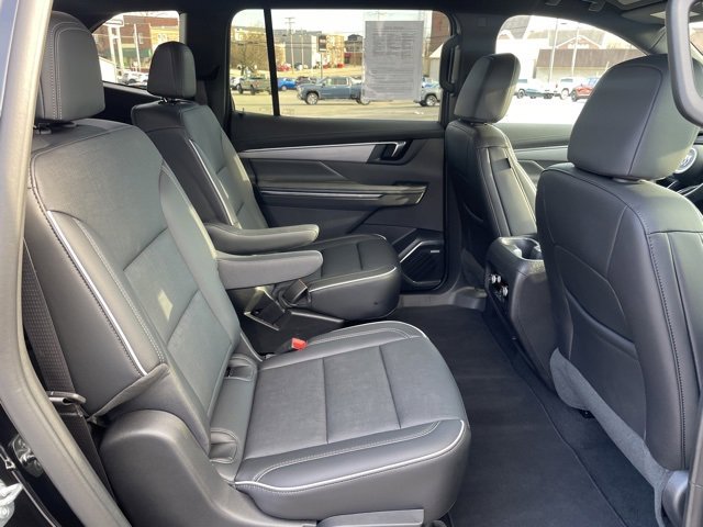 Used 2025 Buick Enclave Preferred image 35