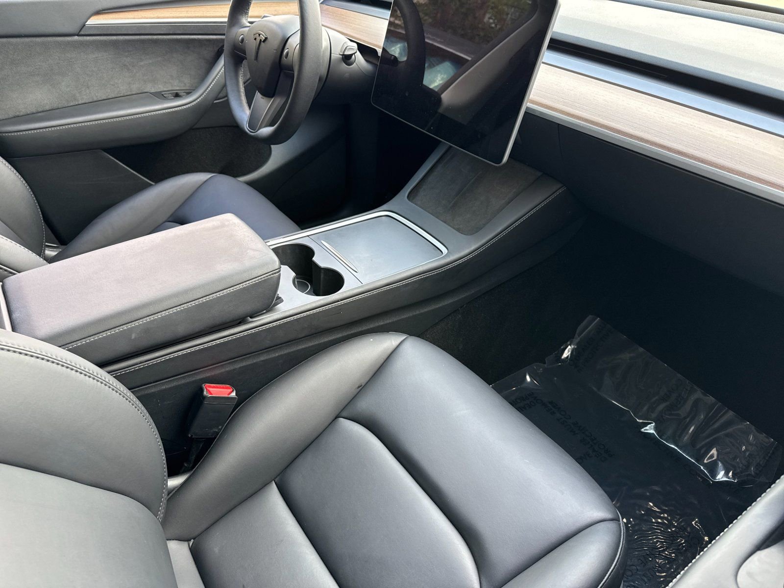 Used 2024 Tesla Model Y Performance image 15