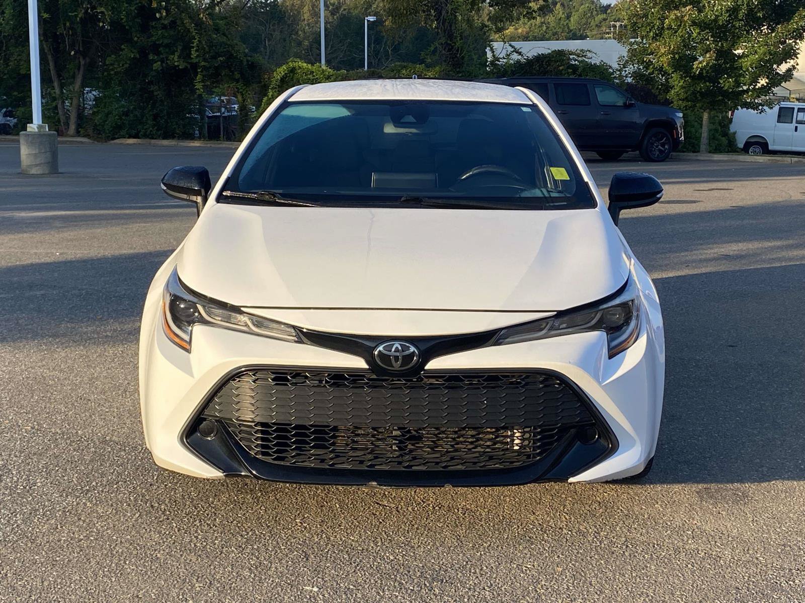Used 2021 Toyota Corolla SE FWD image 2