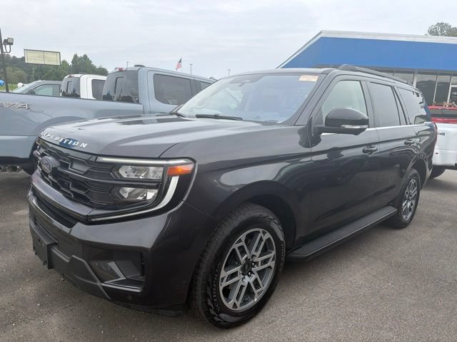 Used 2025 Ford Expedition Active AWD/4WD image 9