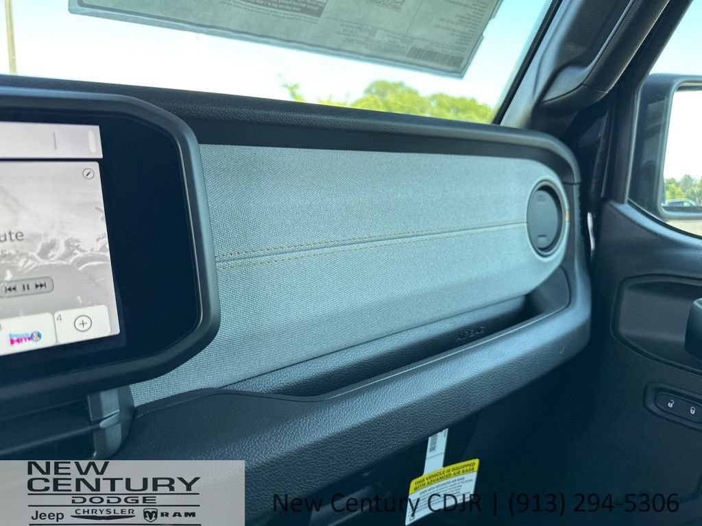 New 2025 Jeep Gladiator Sport AWD/4WD image 30
