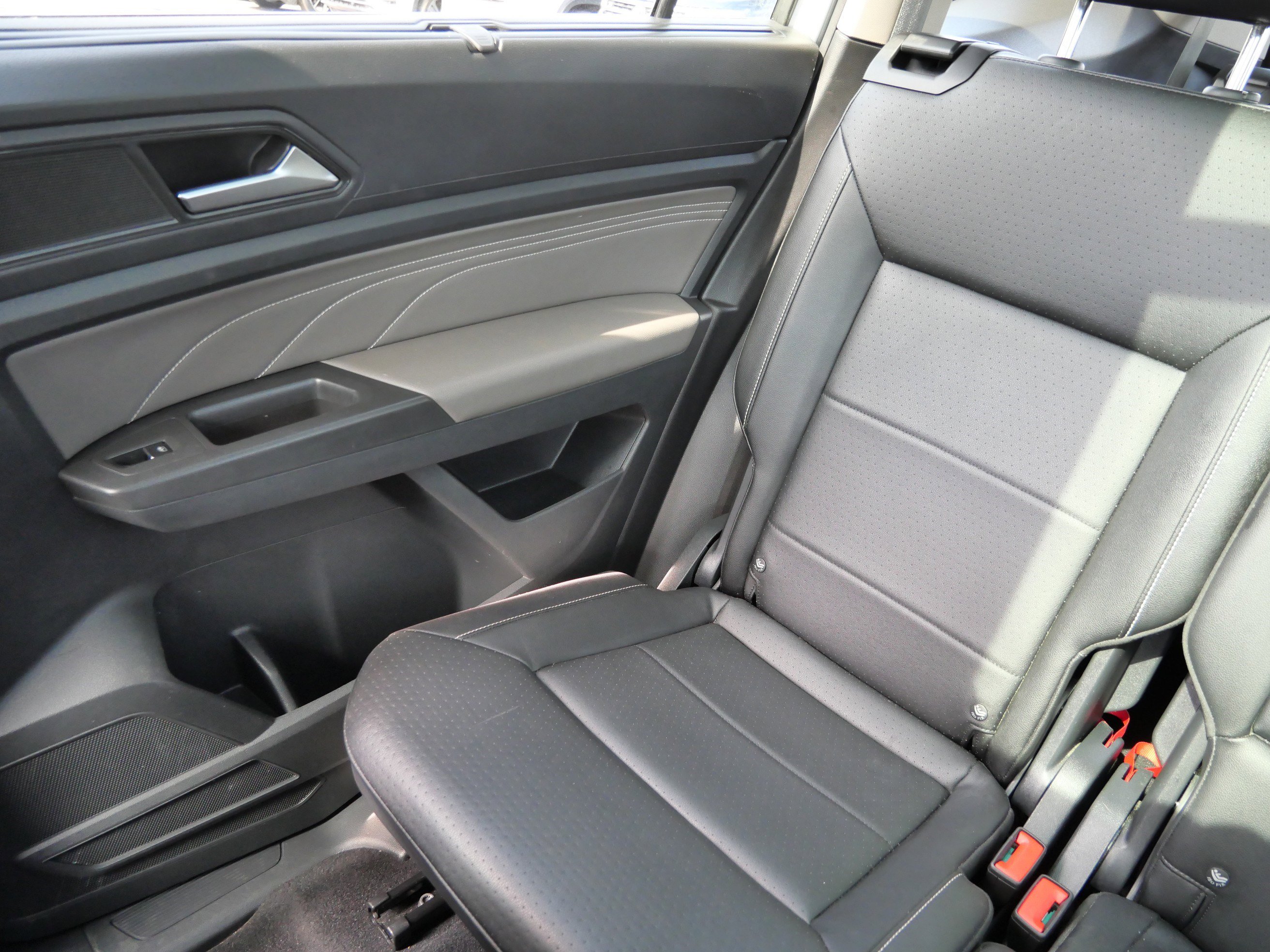 Certified 2023 Volkswagen Atlas SEL AWD/4WD image 12