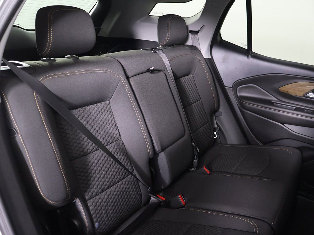 Used 2020 GMC Terrain SLE image 27