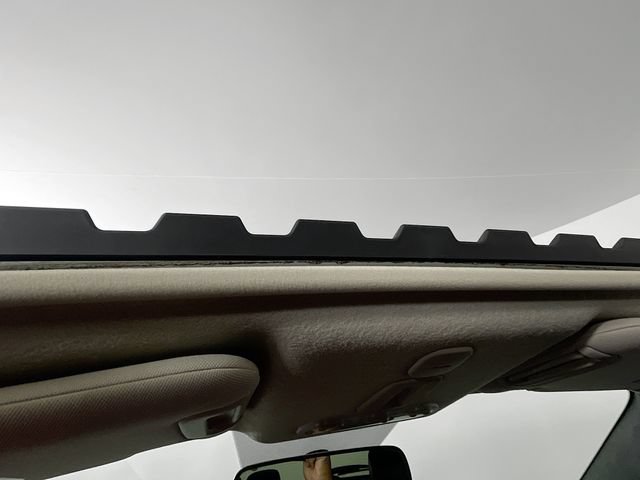 Used 2014 Nissan Juke SL FWD image 24