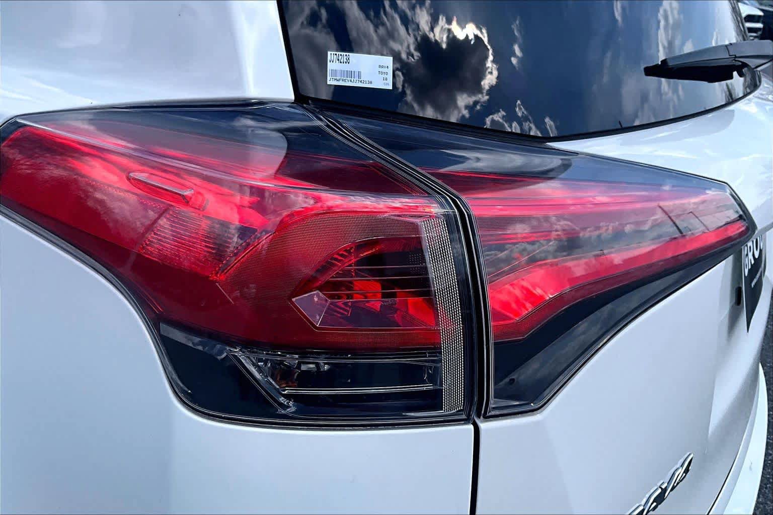 Used 2018 Toyota RAV4 XLE image 29