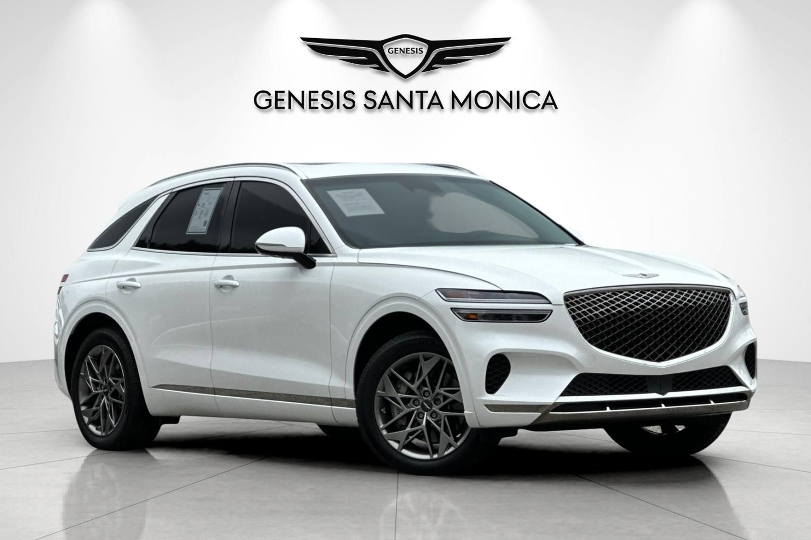 Used 2023 Genesis GV70 2.5T w/ Select Package AWD/4WD image 2