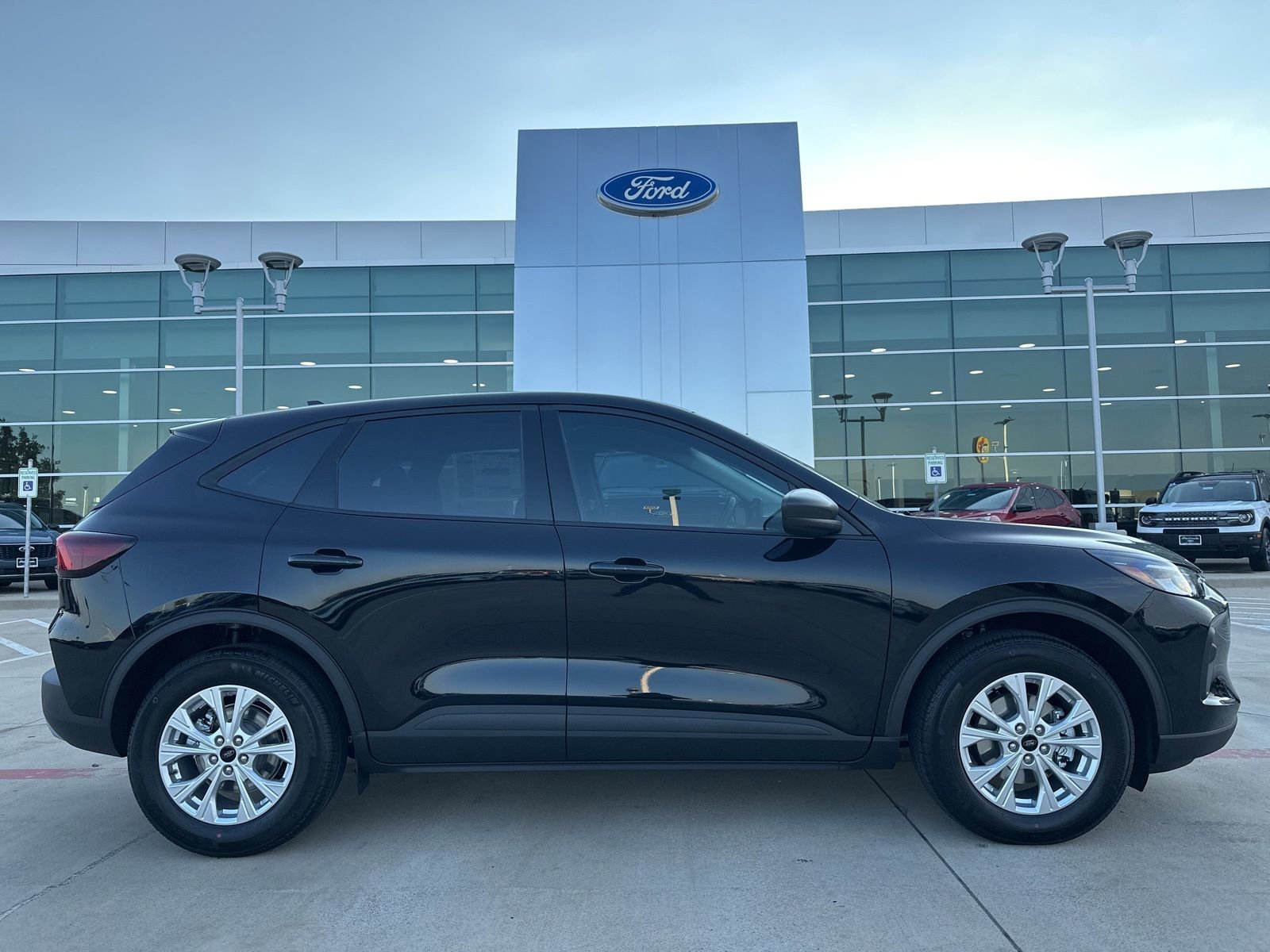 Used 2025 Ford Escape Active FWD image 26