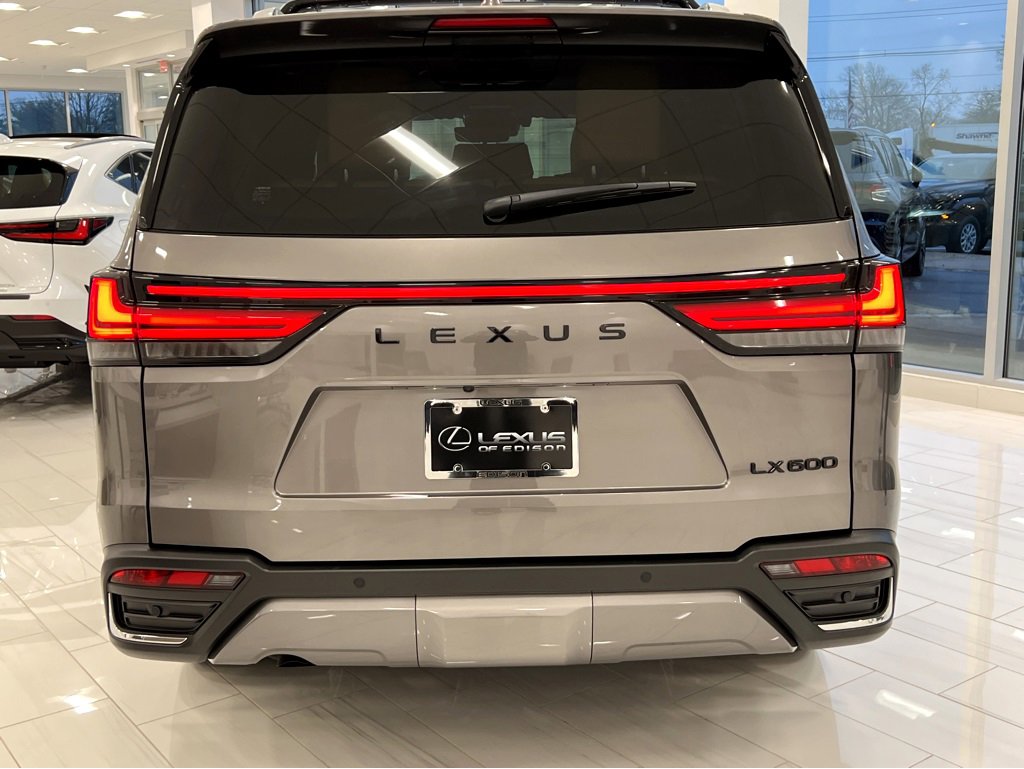 New 2026 Lexus LX 600 4WD w/ Accessory Package (2T) image 6