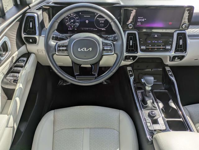 Used 2023 Kia Sorento SX image 18