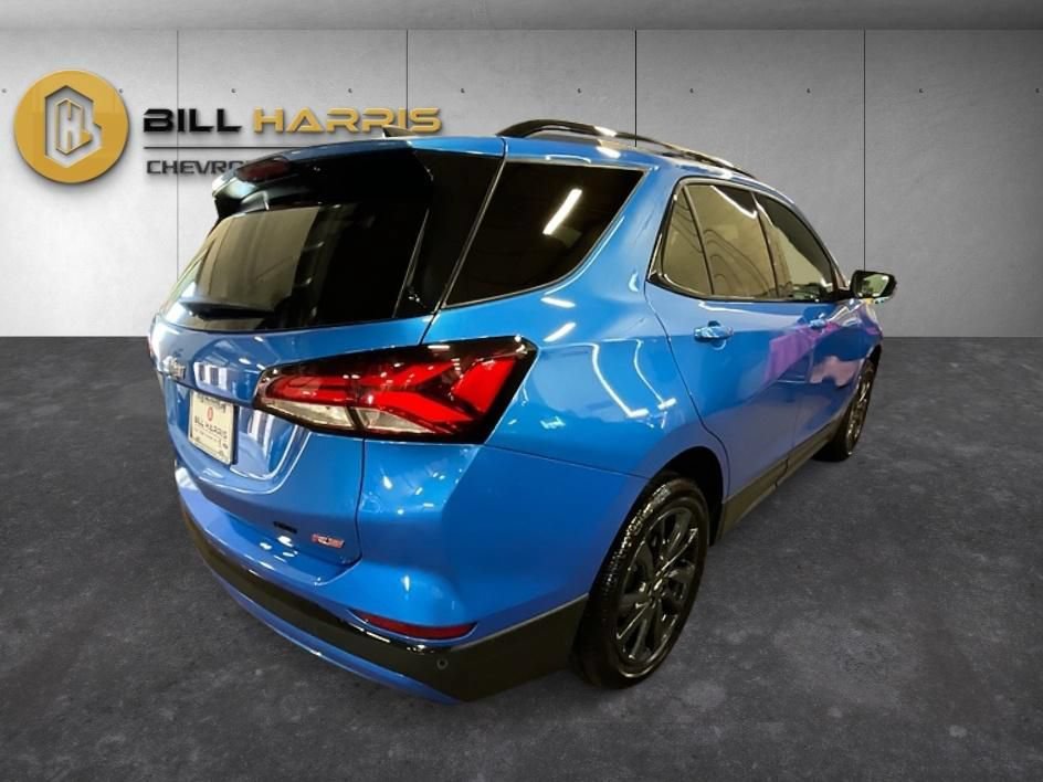 Used 2024 Chevrolet Equinox RS w/ LPO, Floor Liner Package AWD/4WD image 2