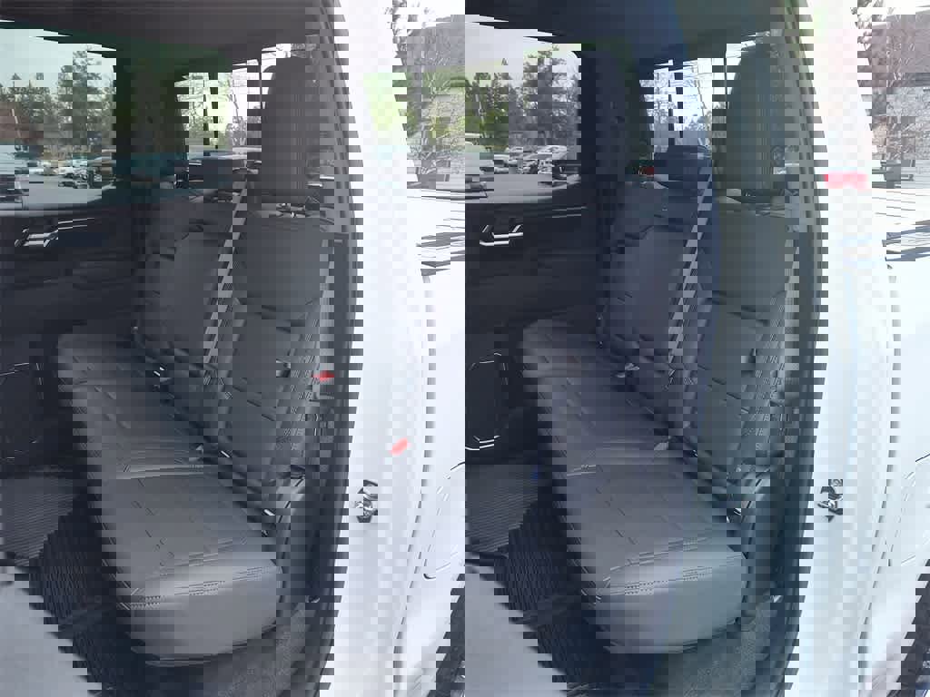 Used 2025 GMC Sierra 1500 SLT w/ SLT Premium Plus Package image 23