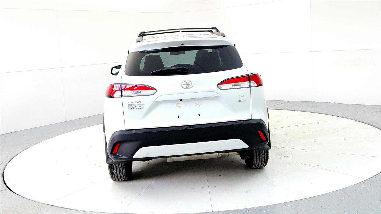 Certified 2023 Toyota Corolla Cross LE image 5