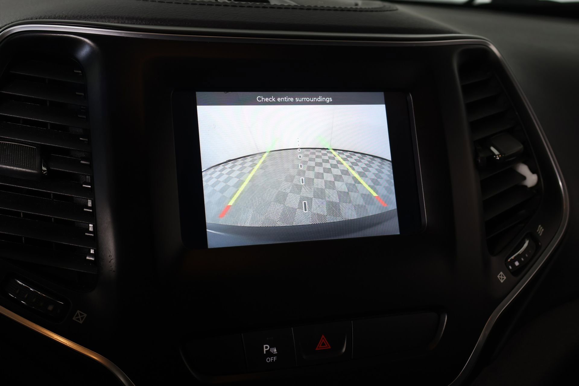 Used 2020 Jeep Cherokee Latitude Plus w/ Cold Weather Group image 6