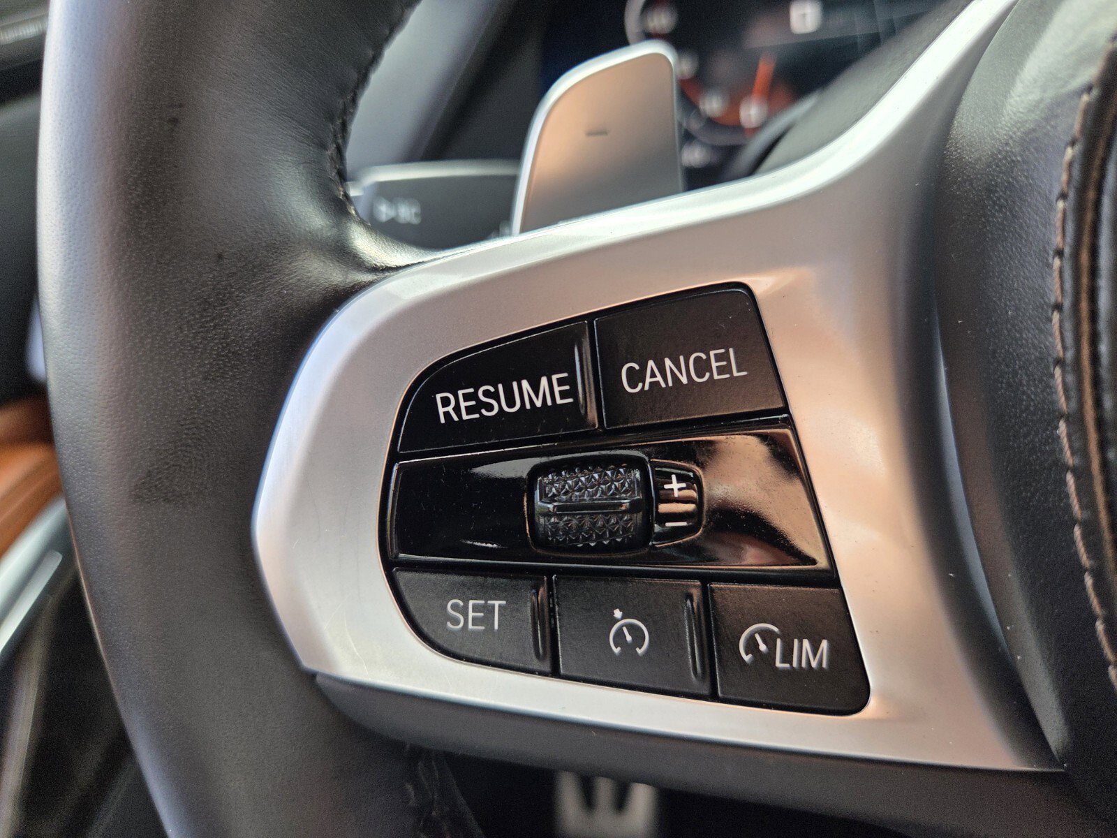 Certified 2023 BMW X6 M50i w/ Parking Assistance Package image 31