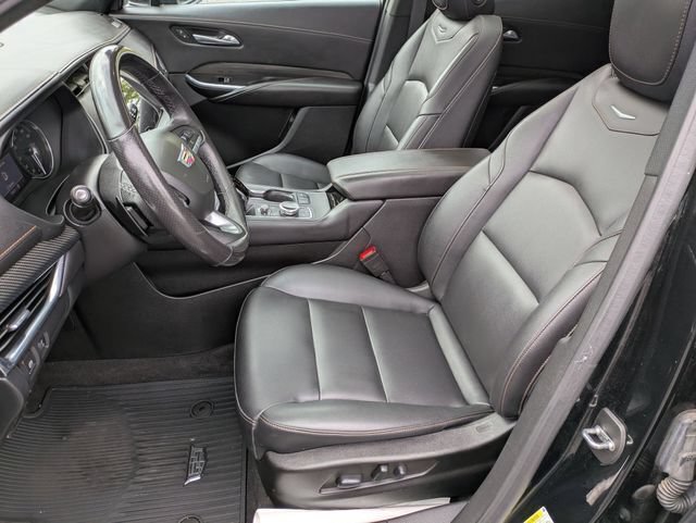 Used 2022 Cadillac XT4 Sport w/ Driver Awareness Package AWD/4WD image 13